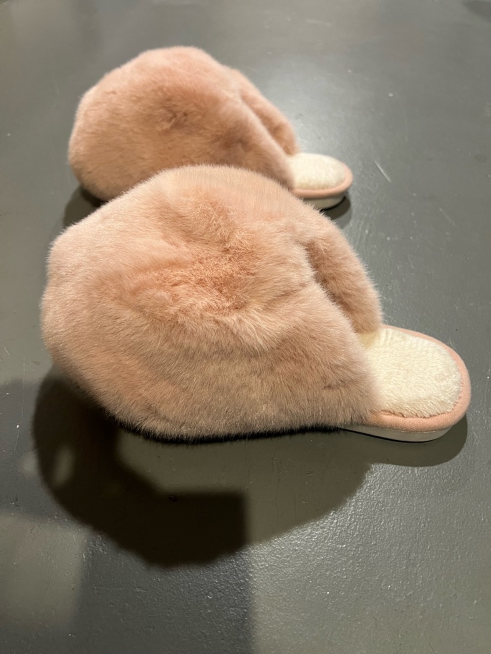 NEVER WORN Pink blush Fuzzy Plush Slippers